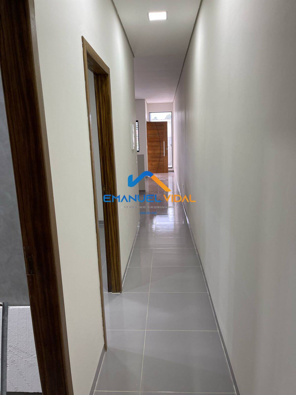 Casa à venda com 2 quartos, 125m² - Foto 4