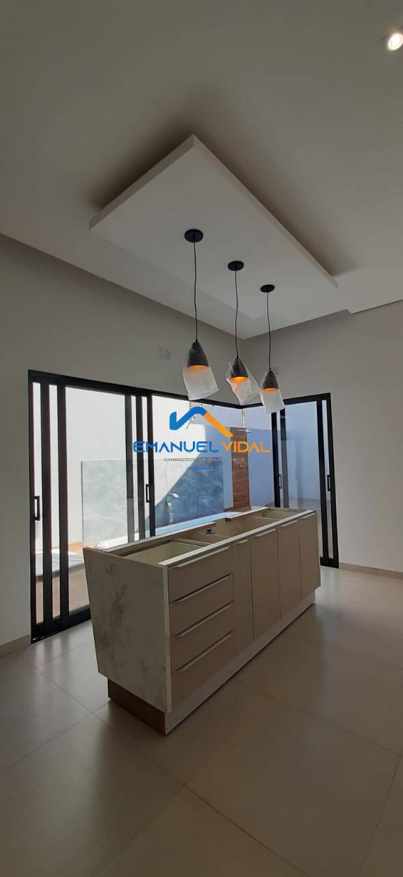 Casa à venda com 2 quartos, 180m² - Foto 14